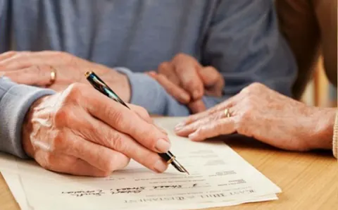 Firma de documentos de una herencia